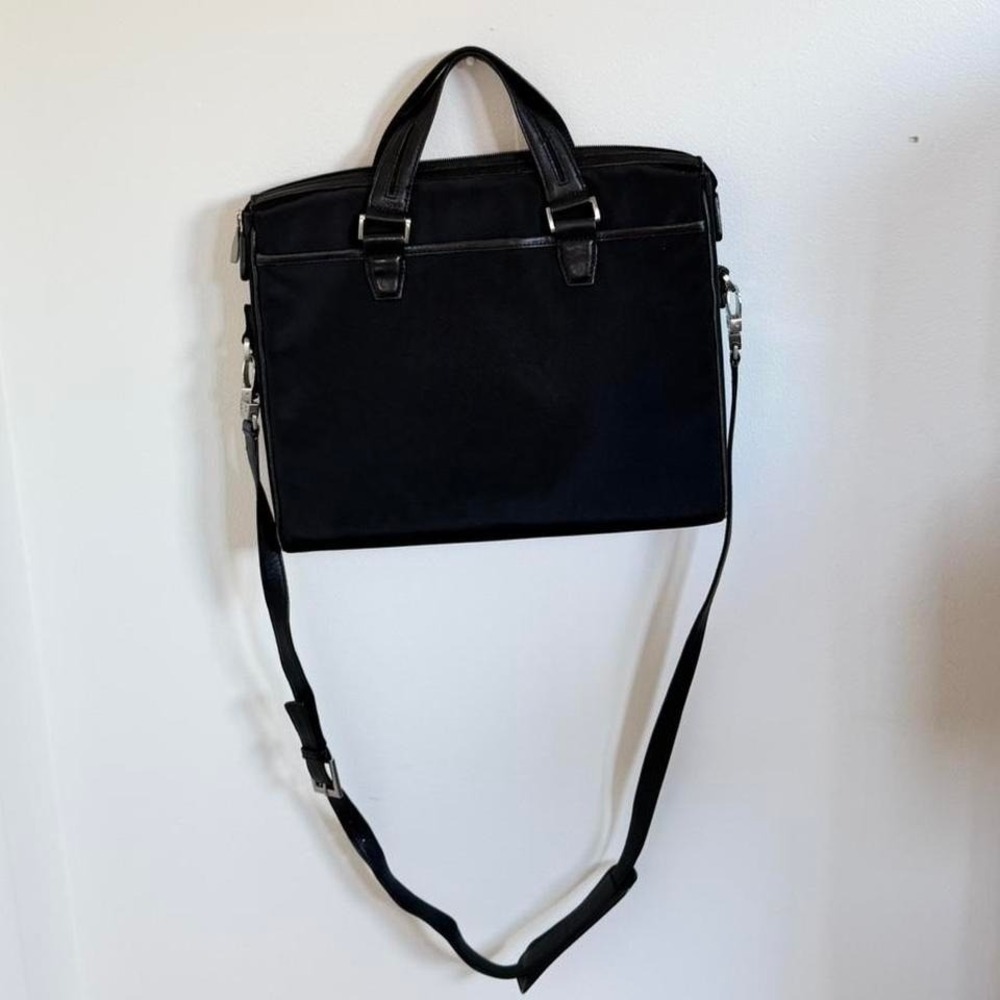 Tumi Black Leather/Nylon Laptop Briefcase Red Interior Slim Work Bag